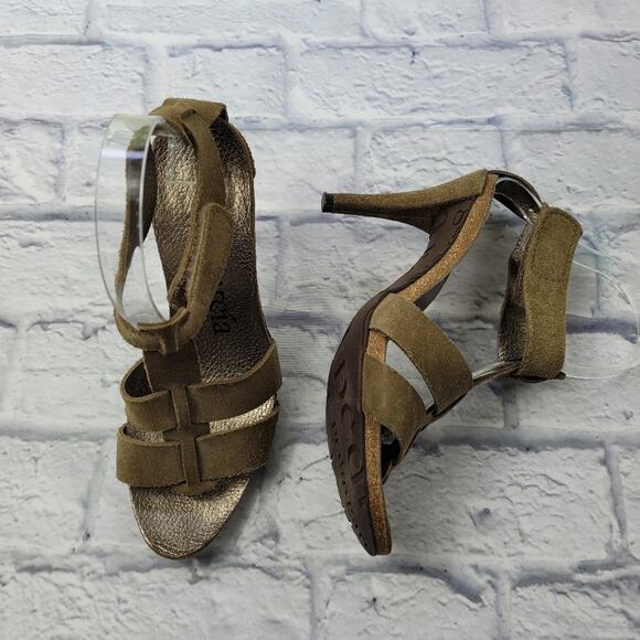 Pedro Garcia Shoes - Pedro Garcia Olive Green Suede T-Strap Heeled Sandals